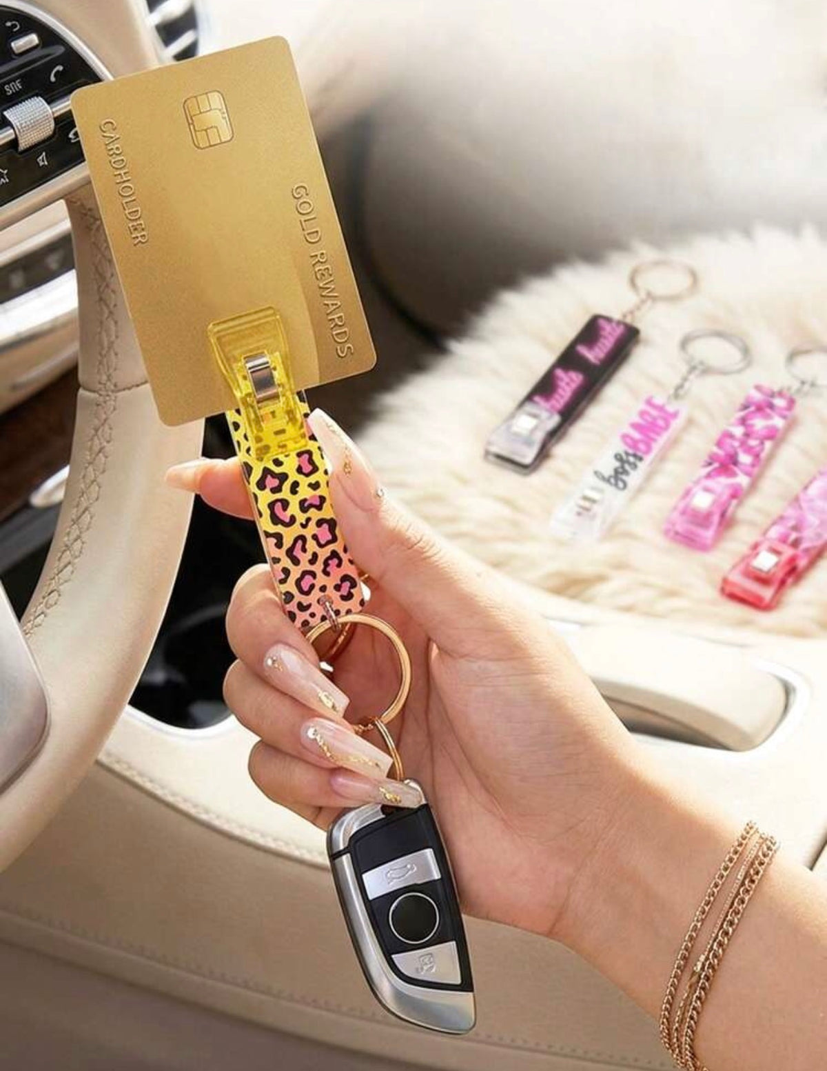 Nail Baddie Card Grabber